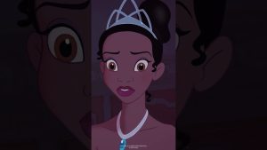 Tiana Beija o Sapo | A Princesa e o Sapo | Disney Princesa